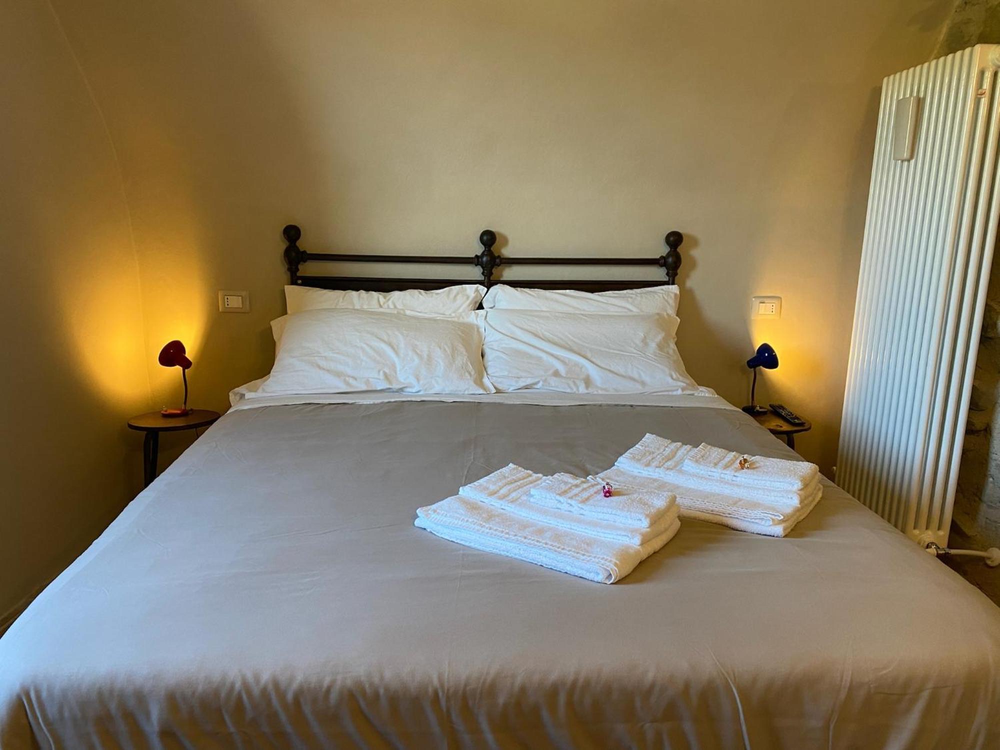 La Casa Medievale Suites E Spa Понтремоли Екстериор снимка