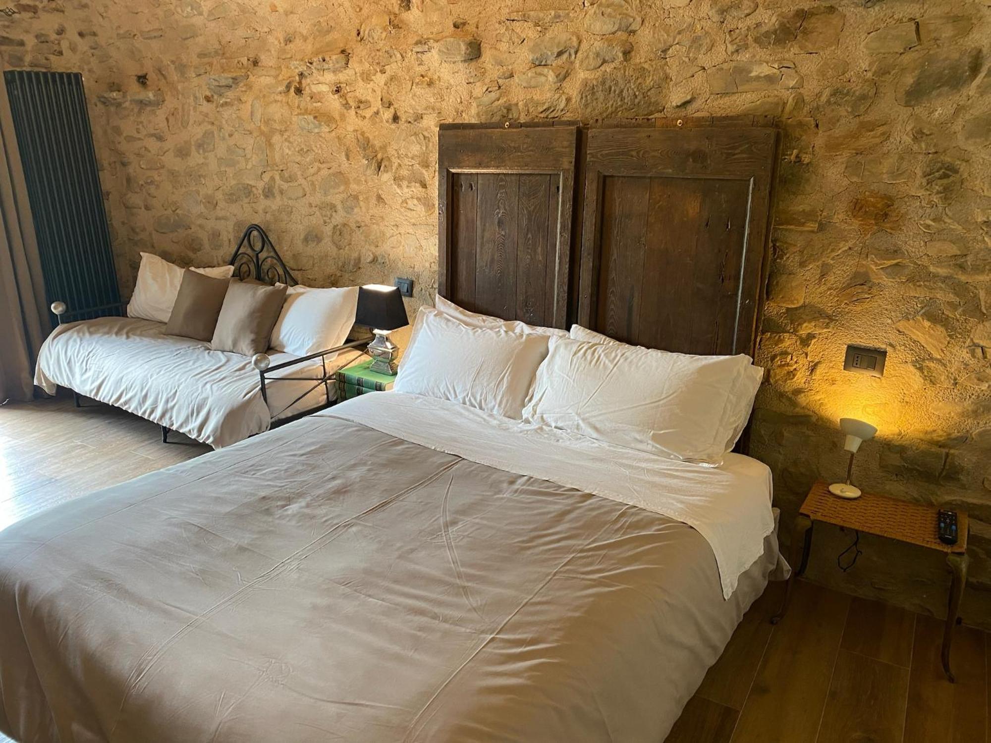 La Casa Medievale Suites E Spa Понтремоли Екстериор снимка