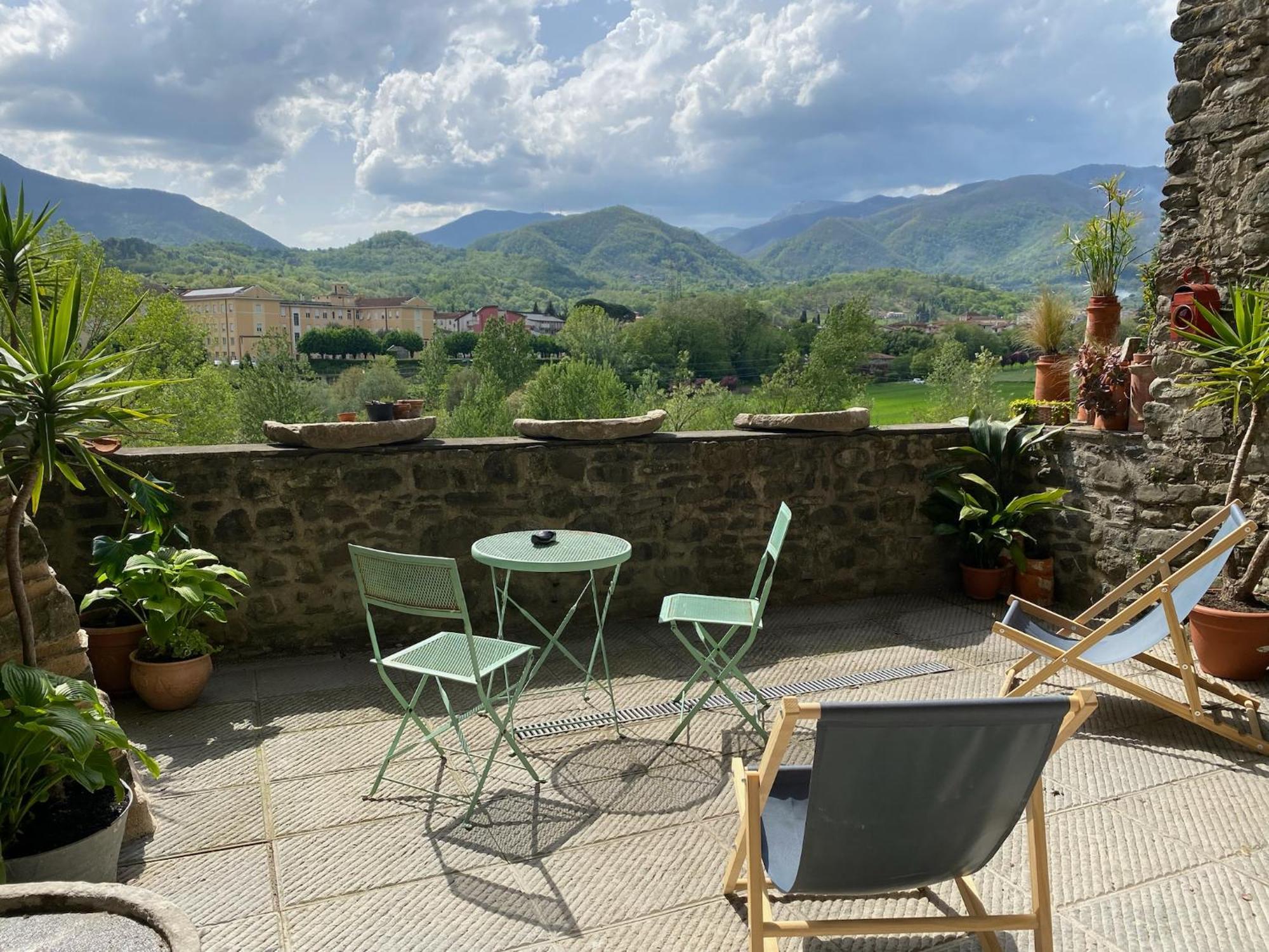 La Casa Medievale Suites E Spa Понтремоли Екстериор снимка