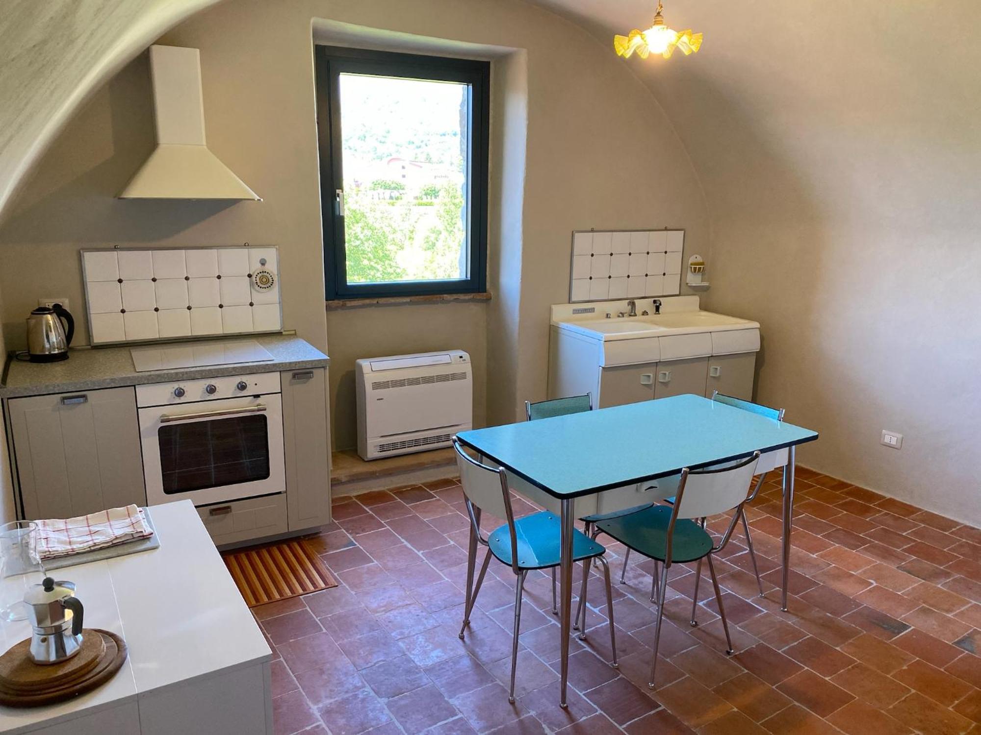 La Casa Medievale Suites E Spa Понтремоли Екстериор снимка